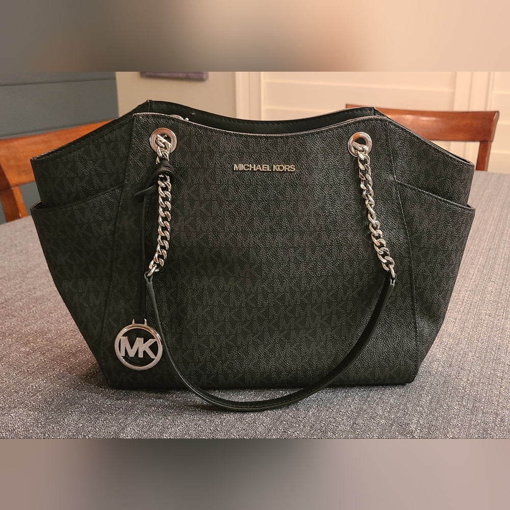 Michael Kors black purse